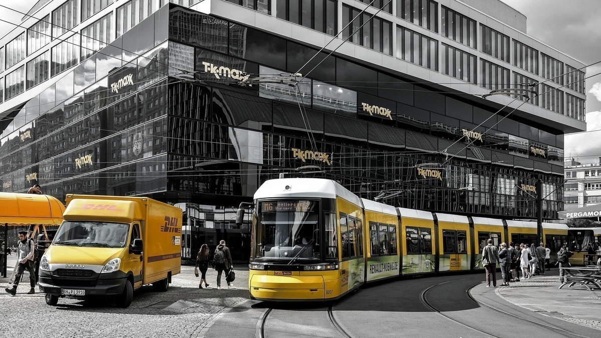 Mobilität & Verkehr in Emden – Anbindung, Parken und ÖPNV im Überblick